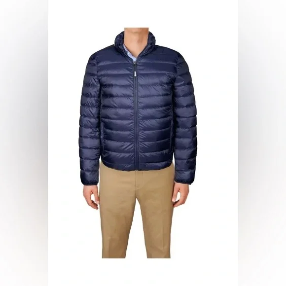 TUMI Patrol Packable PAX Travel Puffer Jacket in Navy - Picture 9 of 9